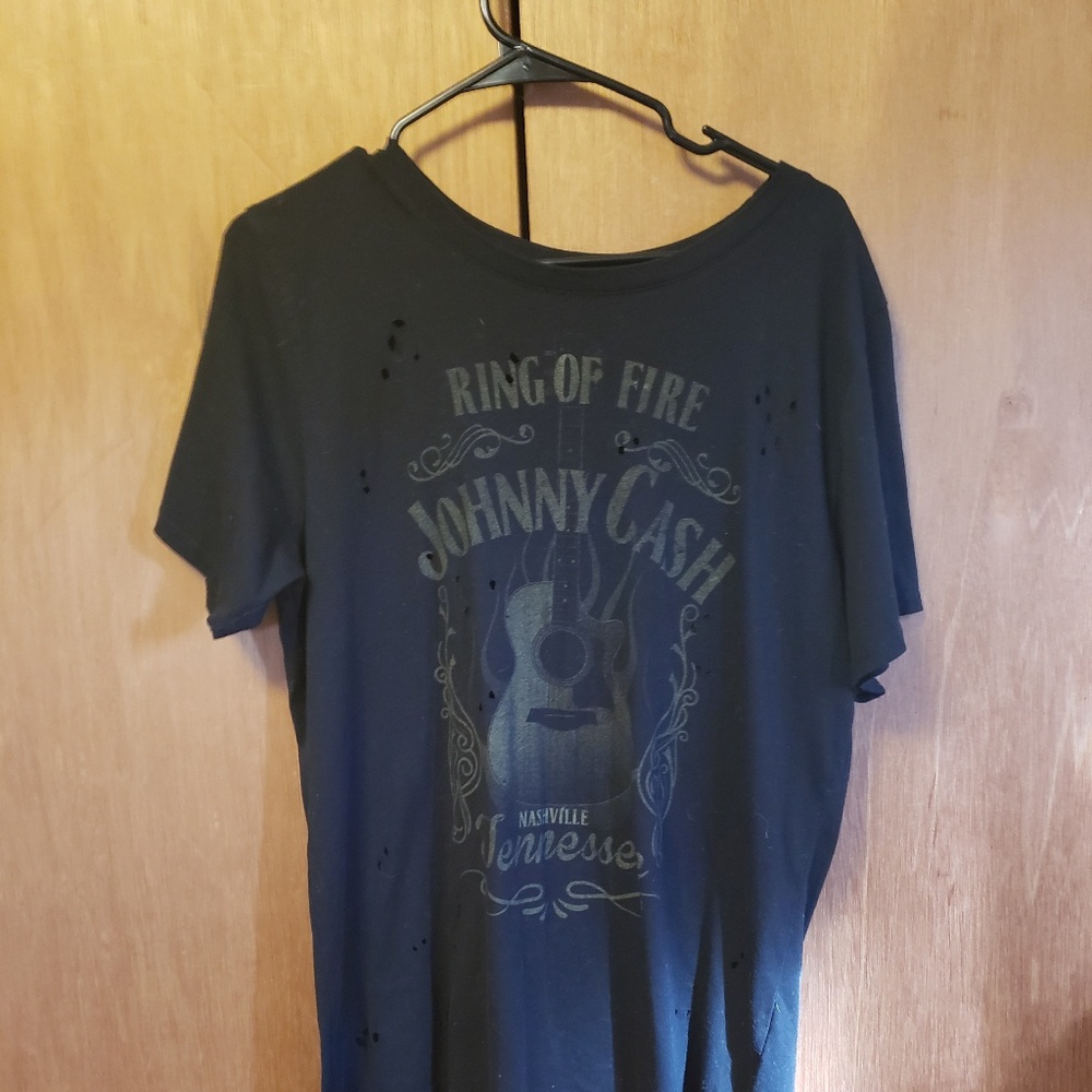 Johnny cash cool black t shirt